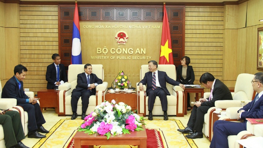 Bộ trưởng Công an Tô Lâm tiếp Đại sứ CHDCND Lào